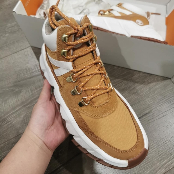 Timberland womens sneakers size 10 - Picture 3 of 5